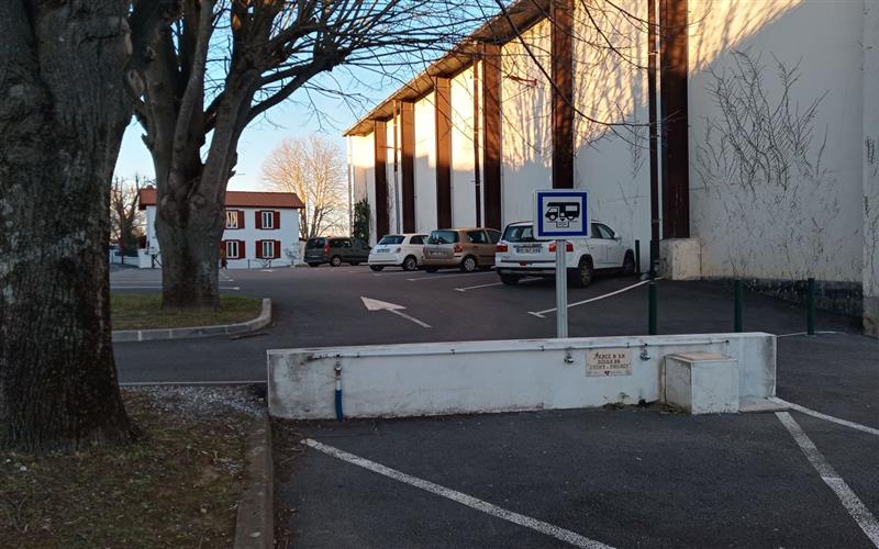 Aire de stationnement de Saint-Palais