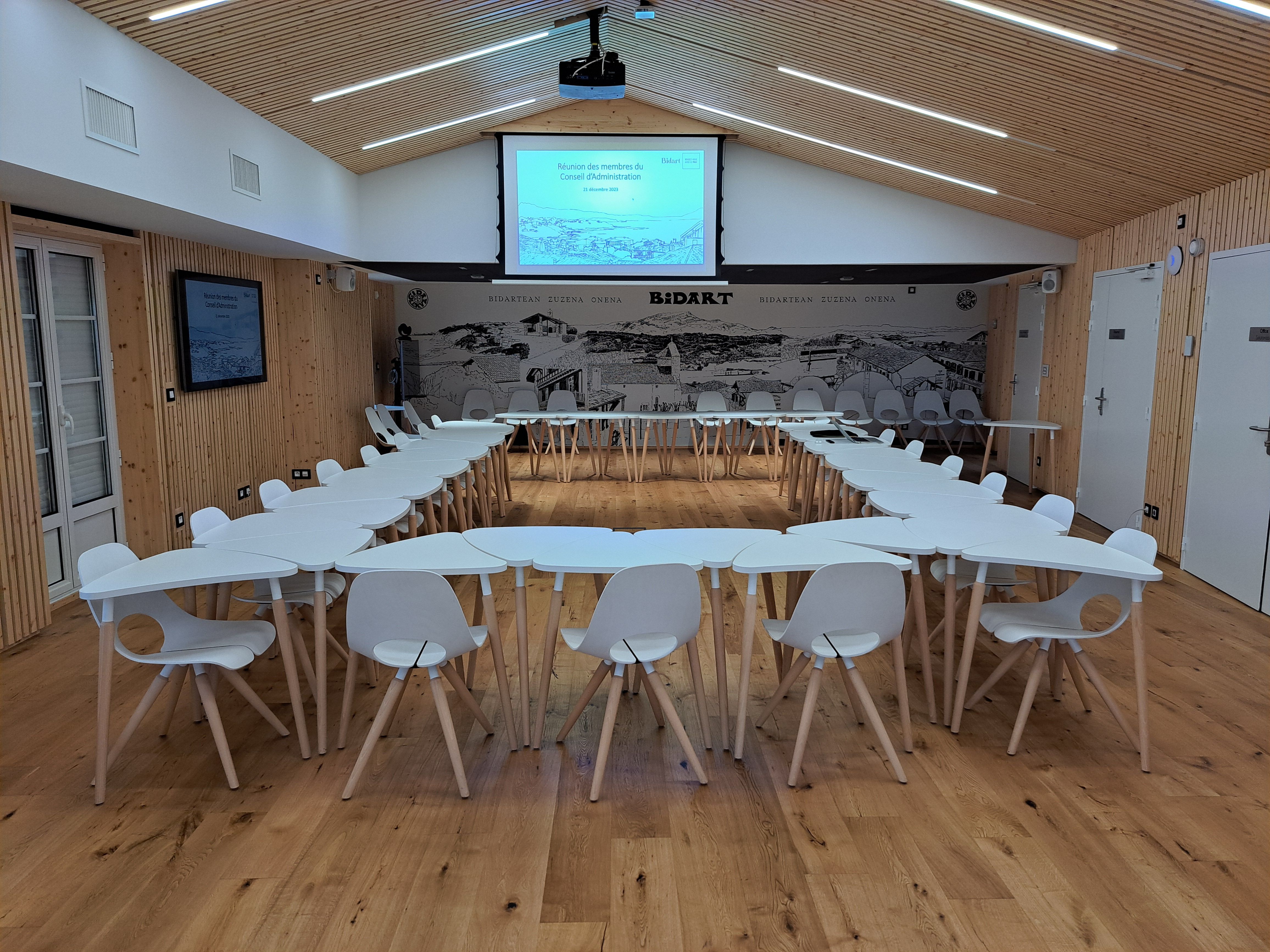 Salle Gidalekua