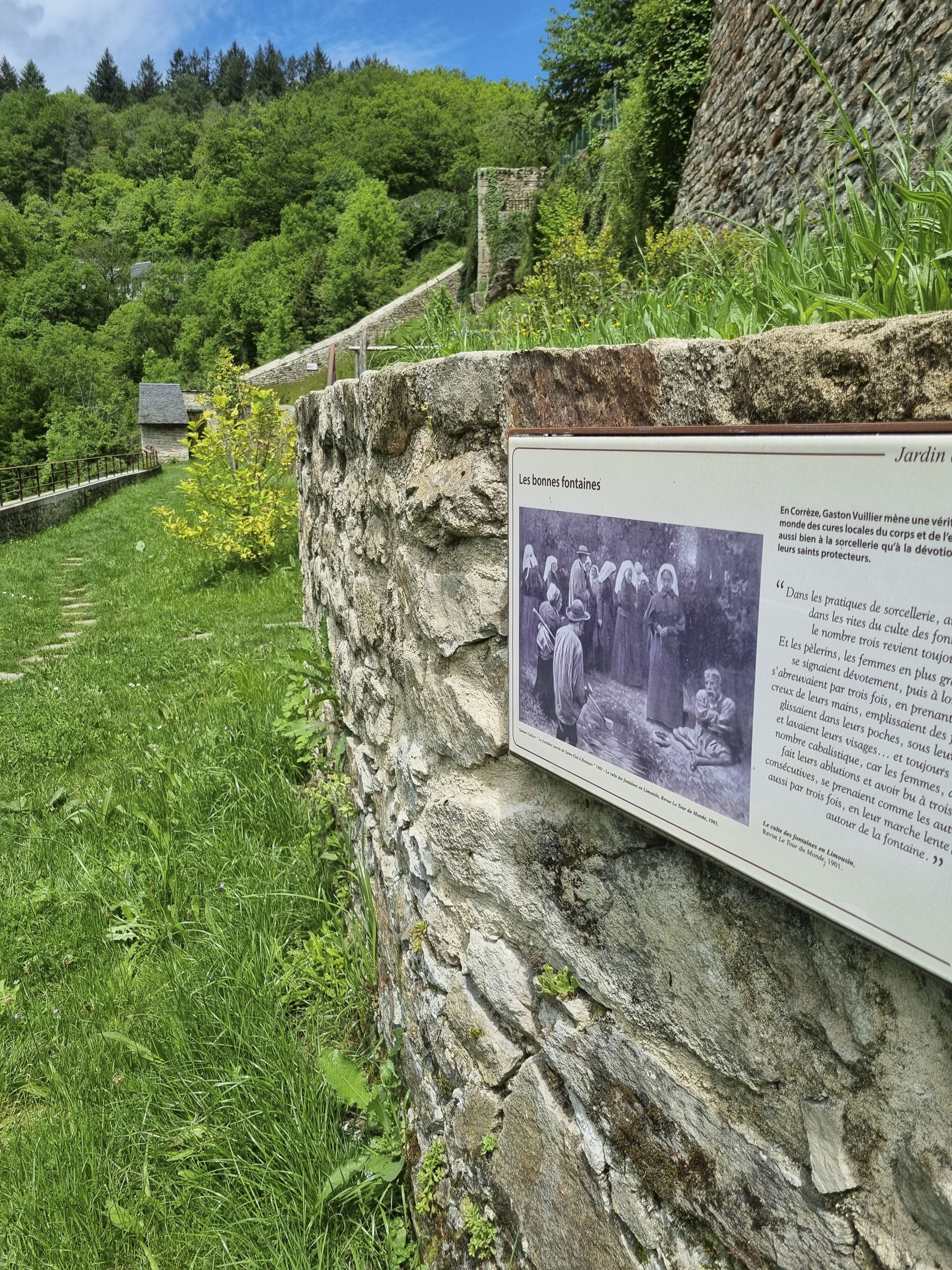 Jardins du Castel Vuillier, Gimel-les-Cascades - photo 3