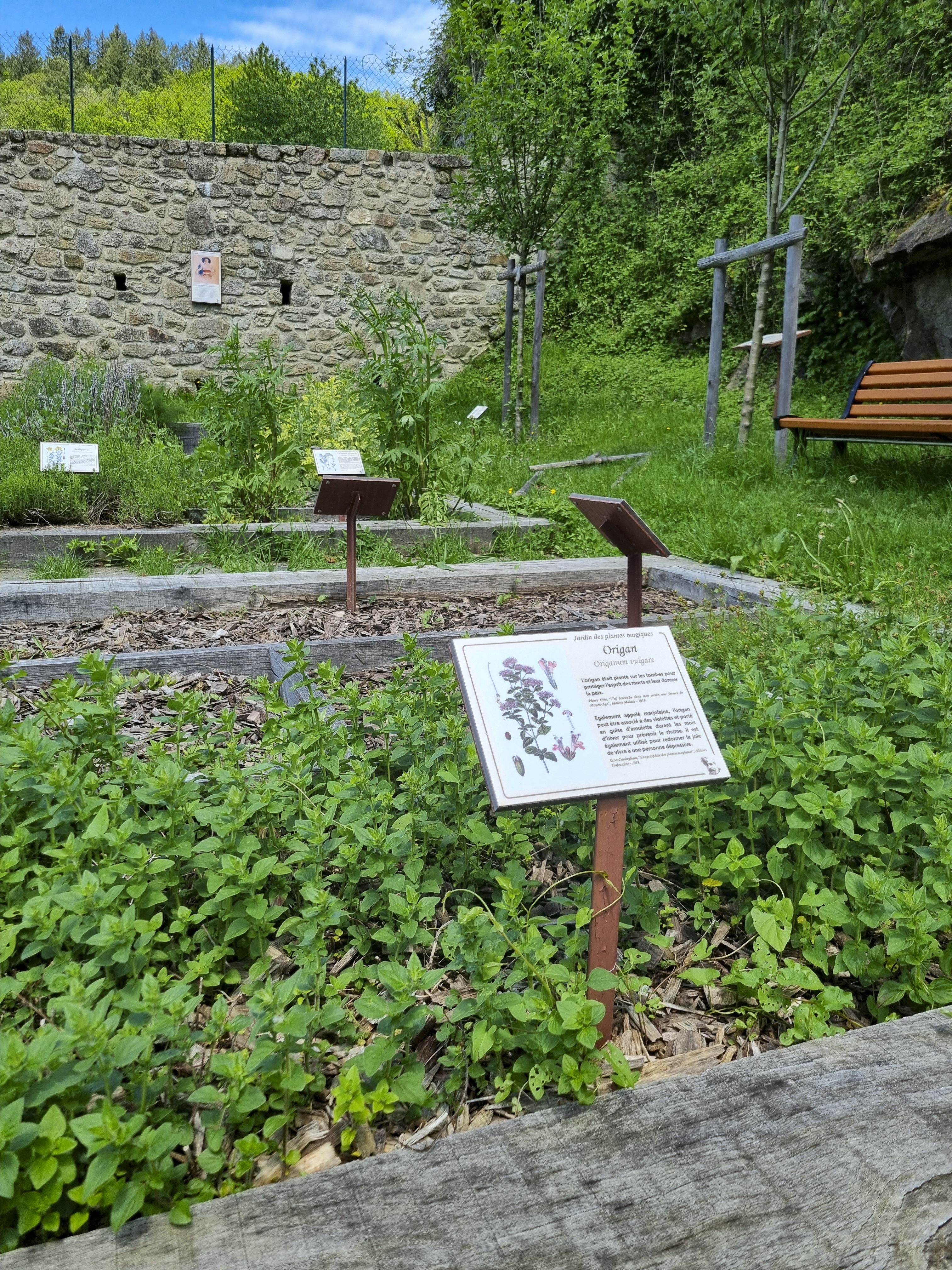 Jardins du Castel Vuillier, Gimel-les-Cascades