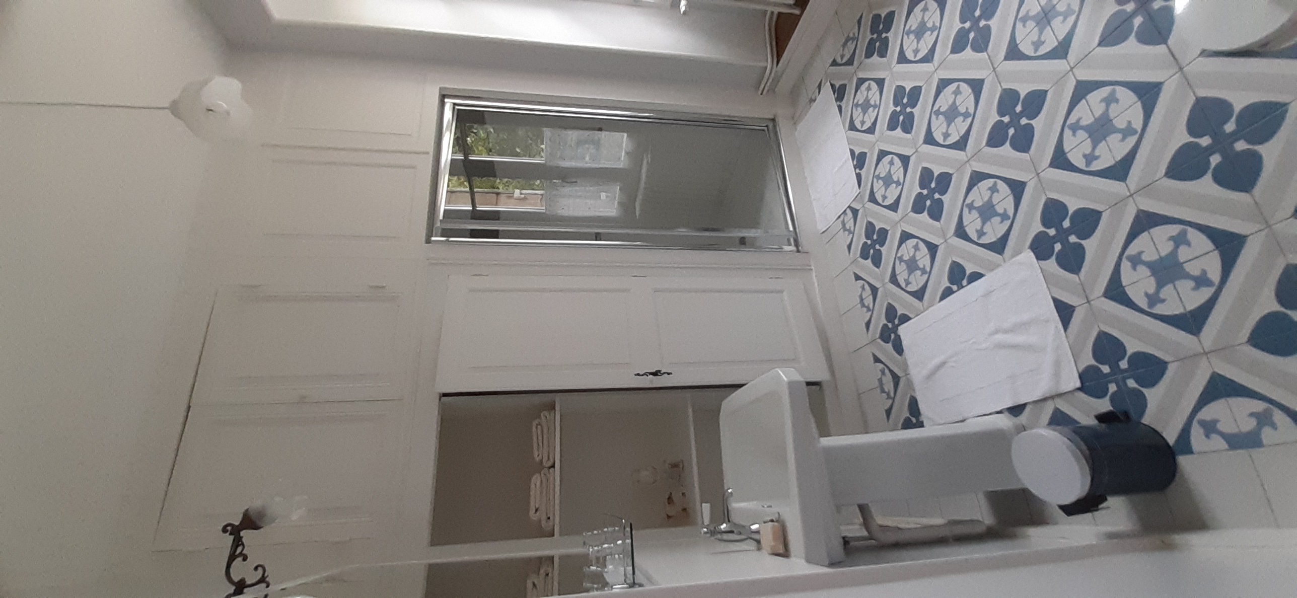 Les Cyclamens, Hautefort - photo 9