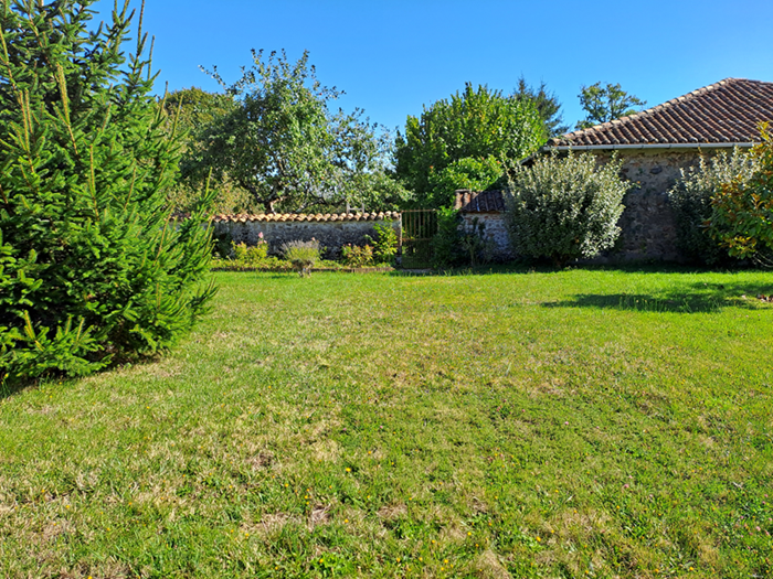 Gîte de charme au Pays des Monts de Blond, Val d'Issoire - photo 13