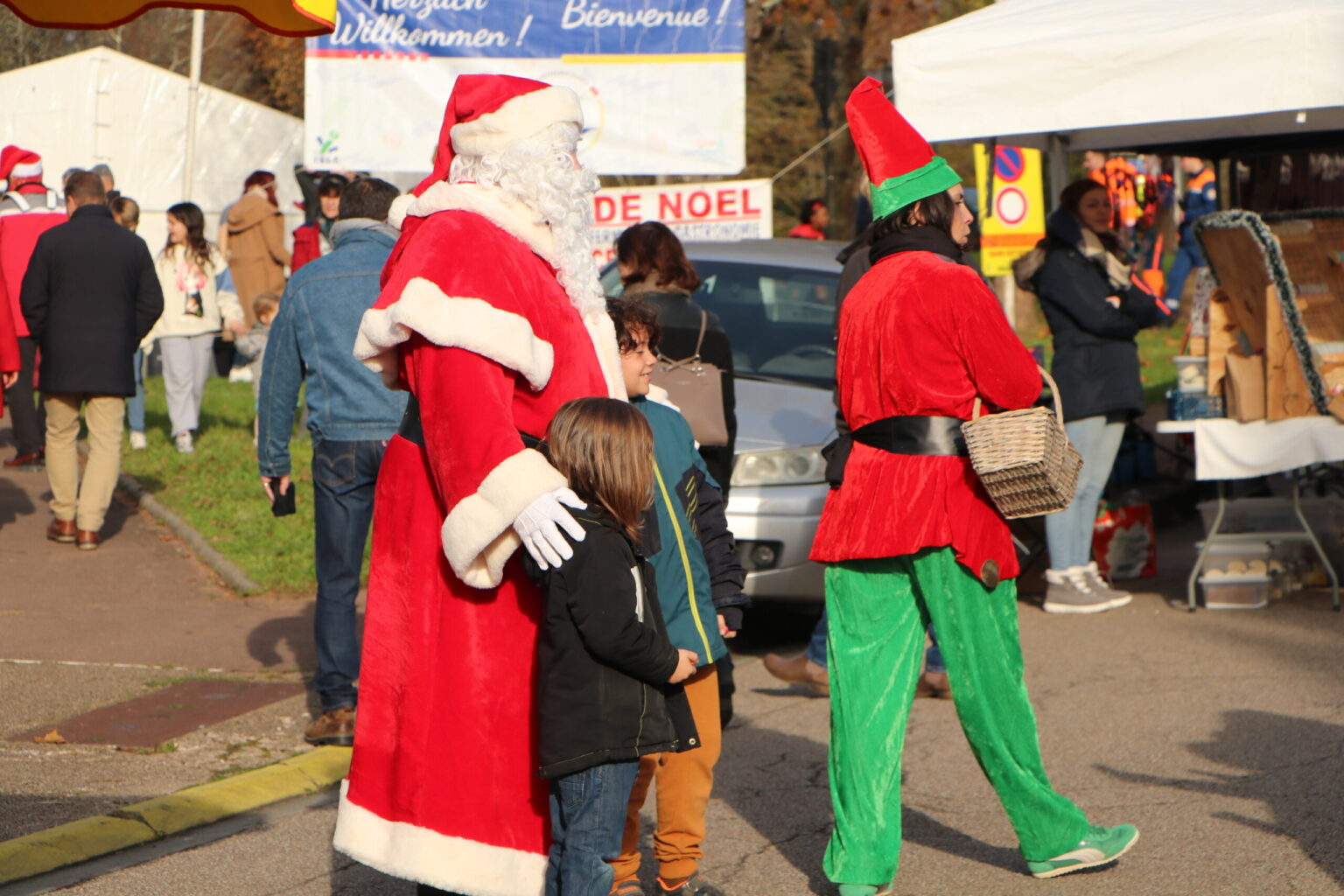 Grande arrivée du Père Noël à cheval et animations pour enfants