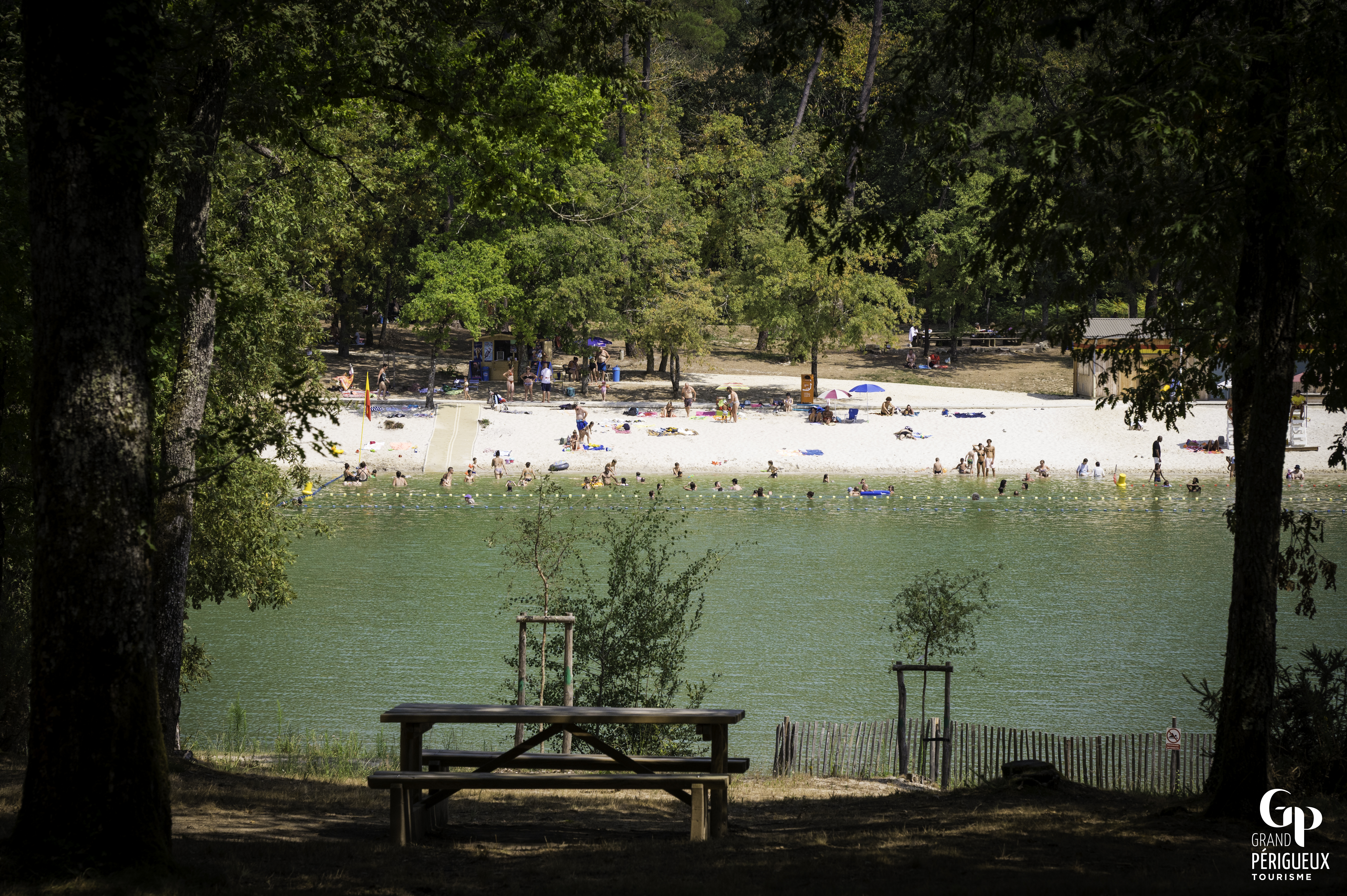 Photo Camping du lac de Neufont