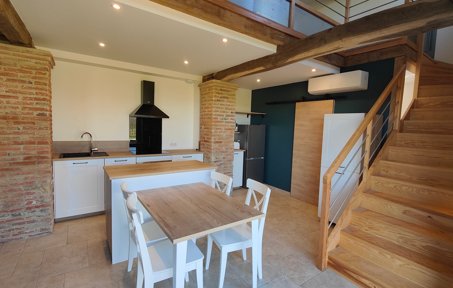 Bel Air, Bats - photo 6