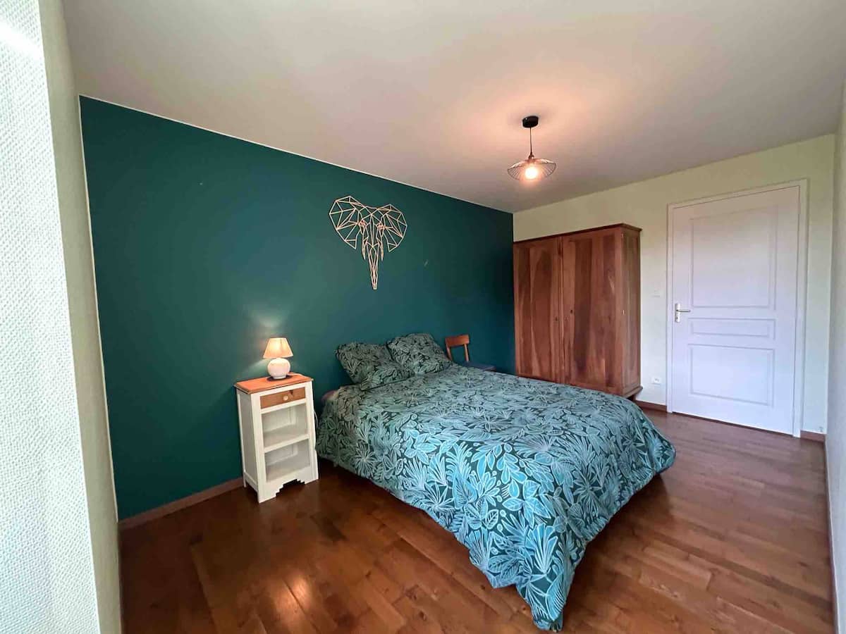 Gite Monrepos, Celles