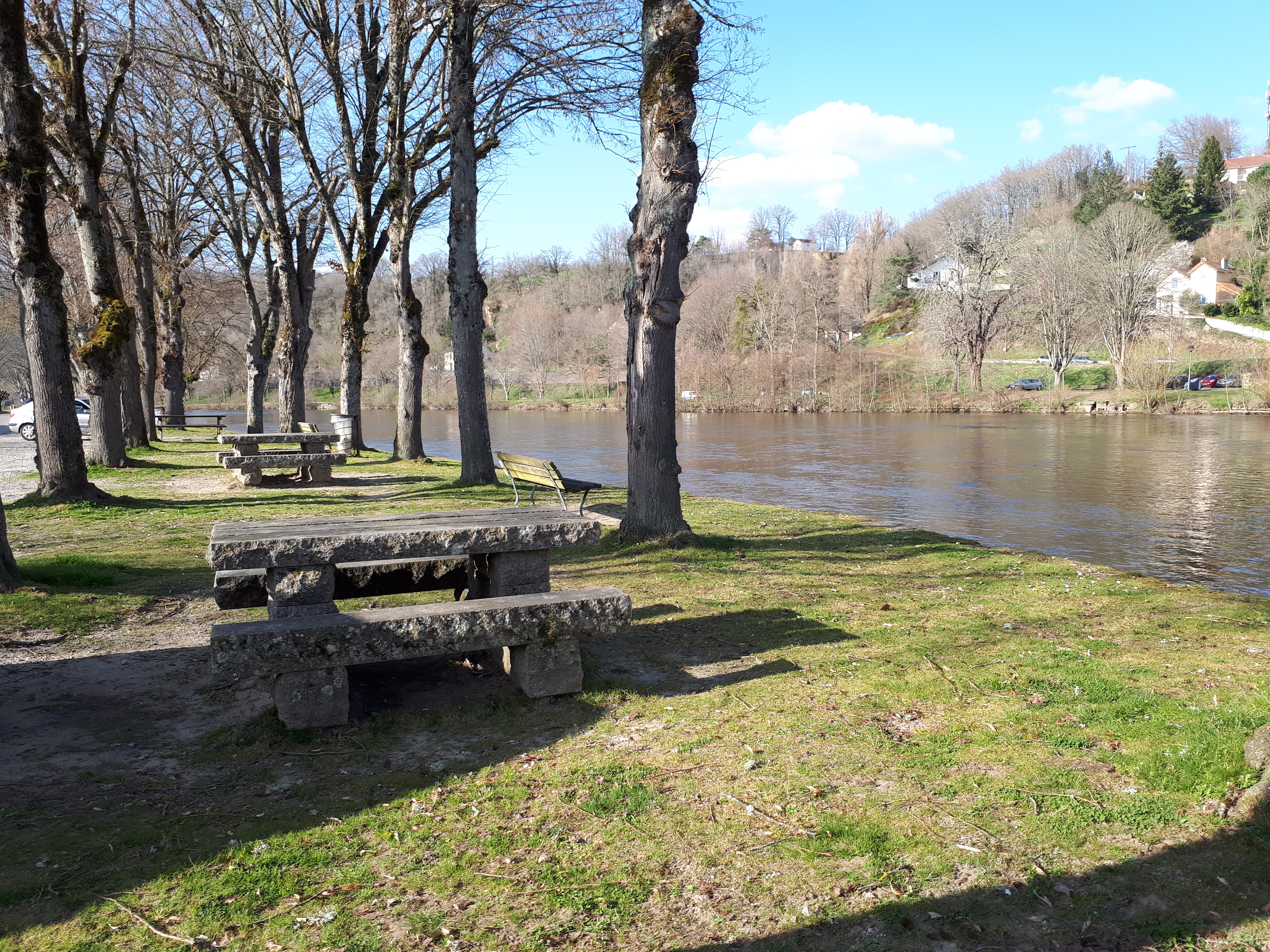 Aire de pique-nique des bords de Vienne - rive gauche