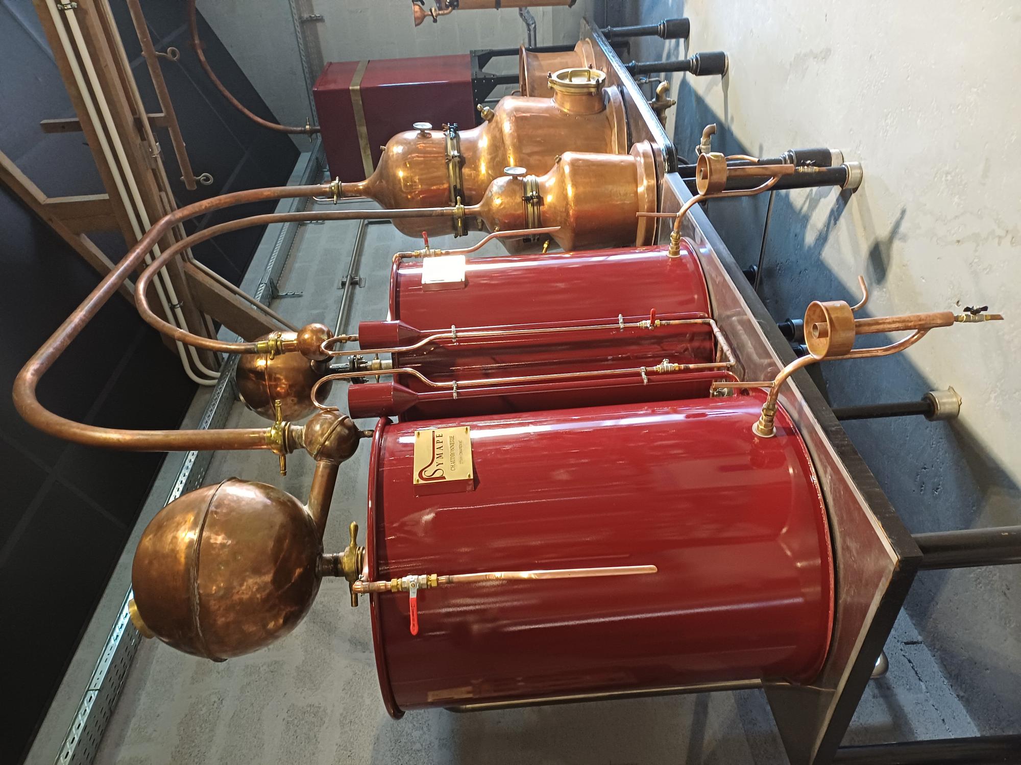 Ici, nos savoir-faire - Visite de la distillerie Benoît Serres