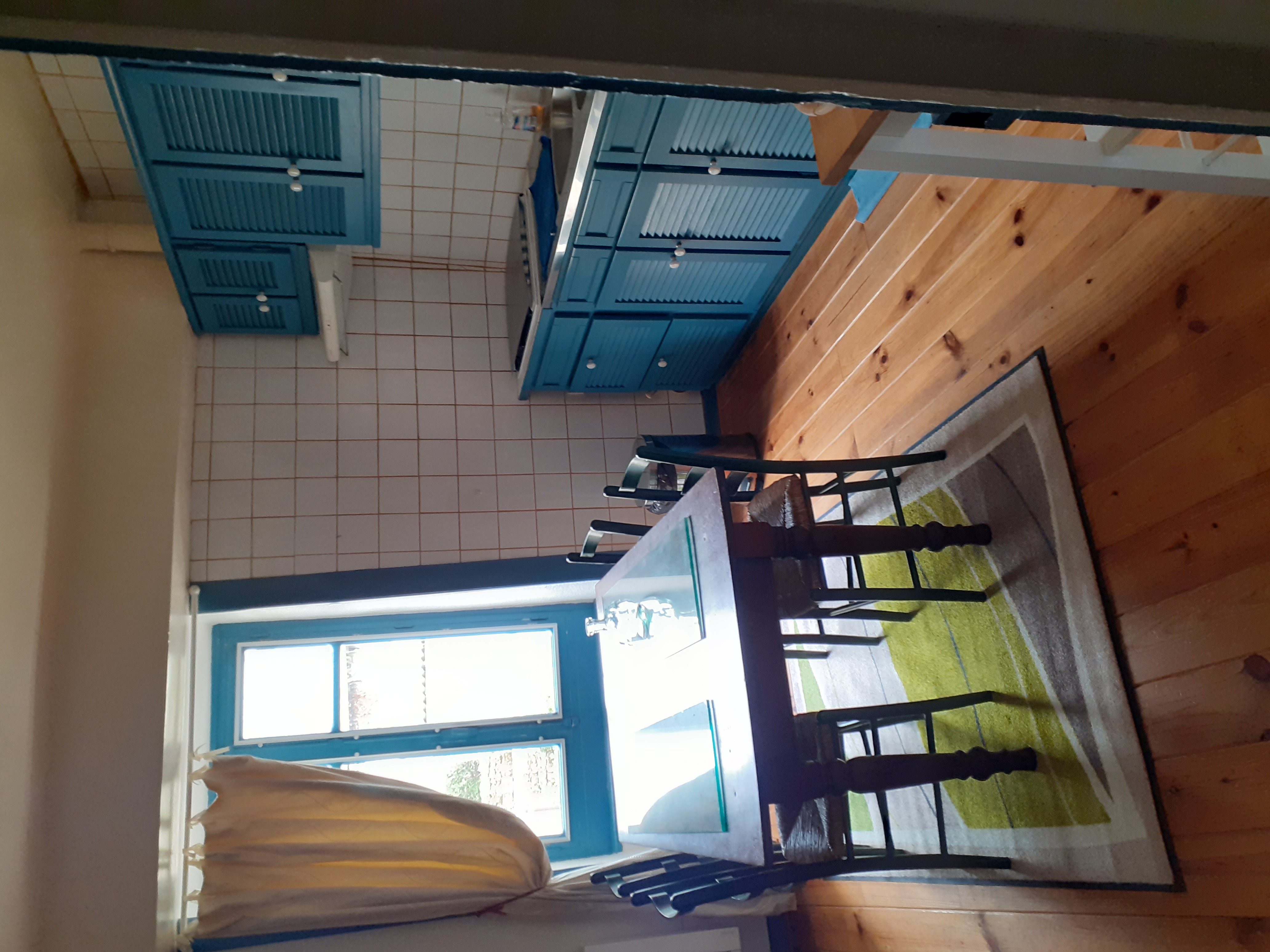 Meublé Place de l'Église 2