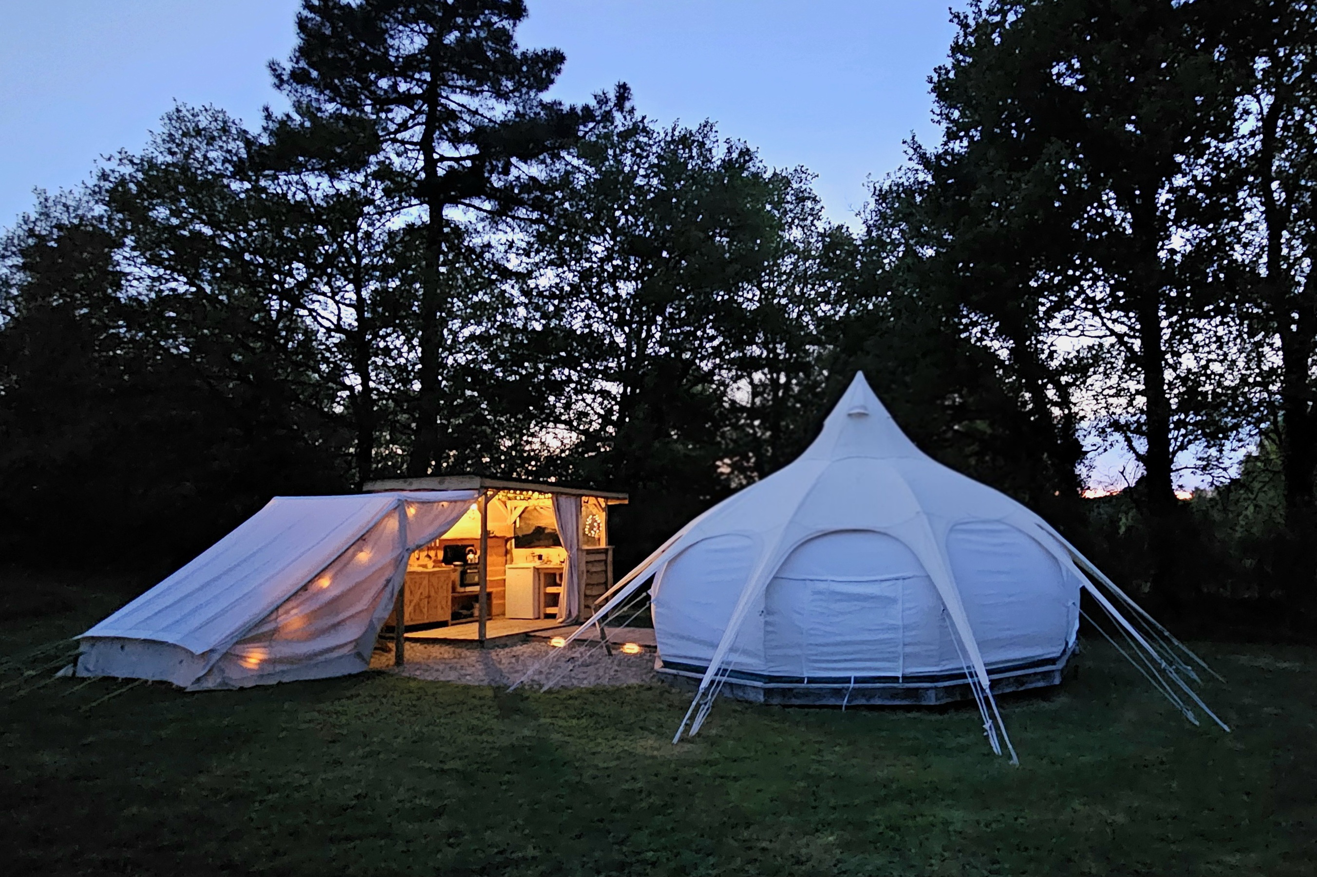 Camping Le Ranch - Tipi Lotus Belle