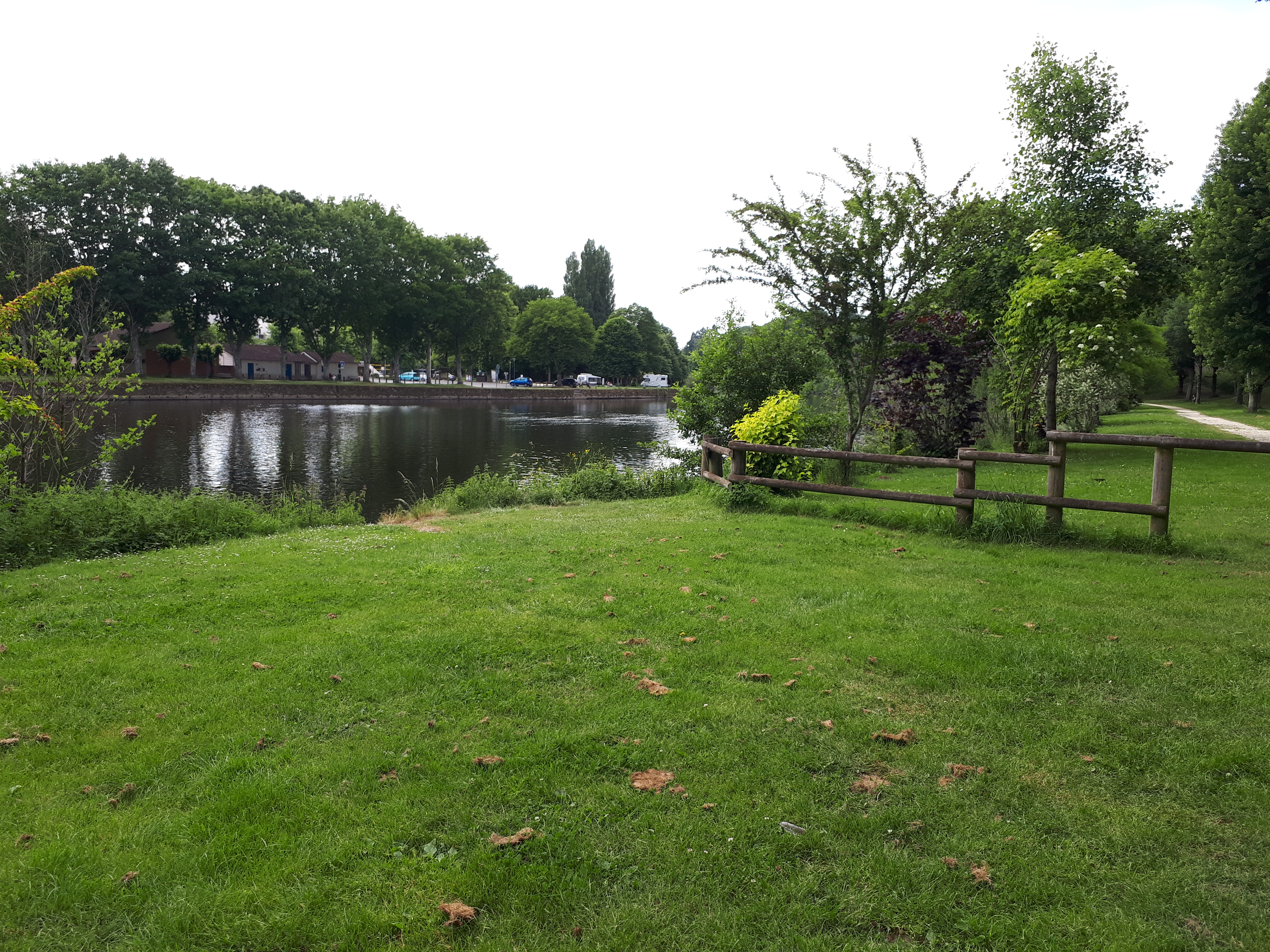 Aire de pique-nique des bords de Vienne - rive droite - photo 5