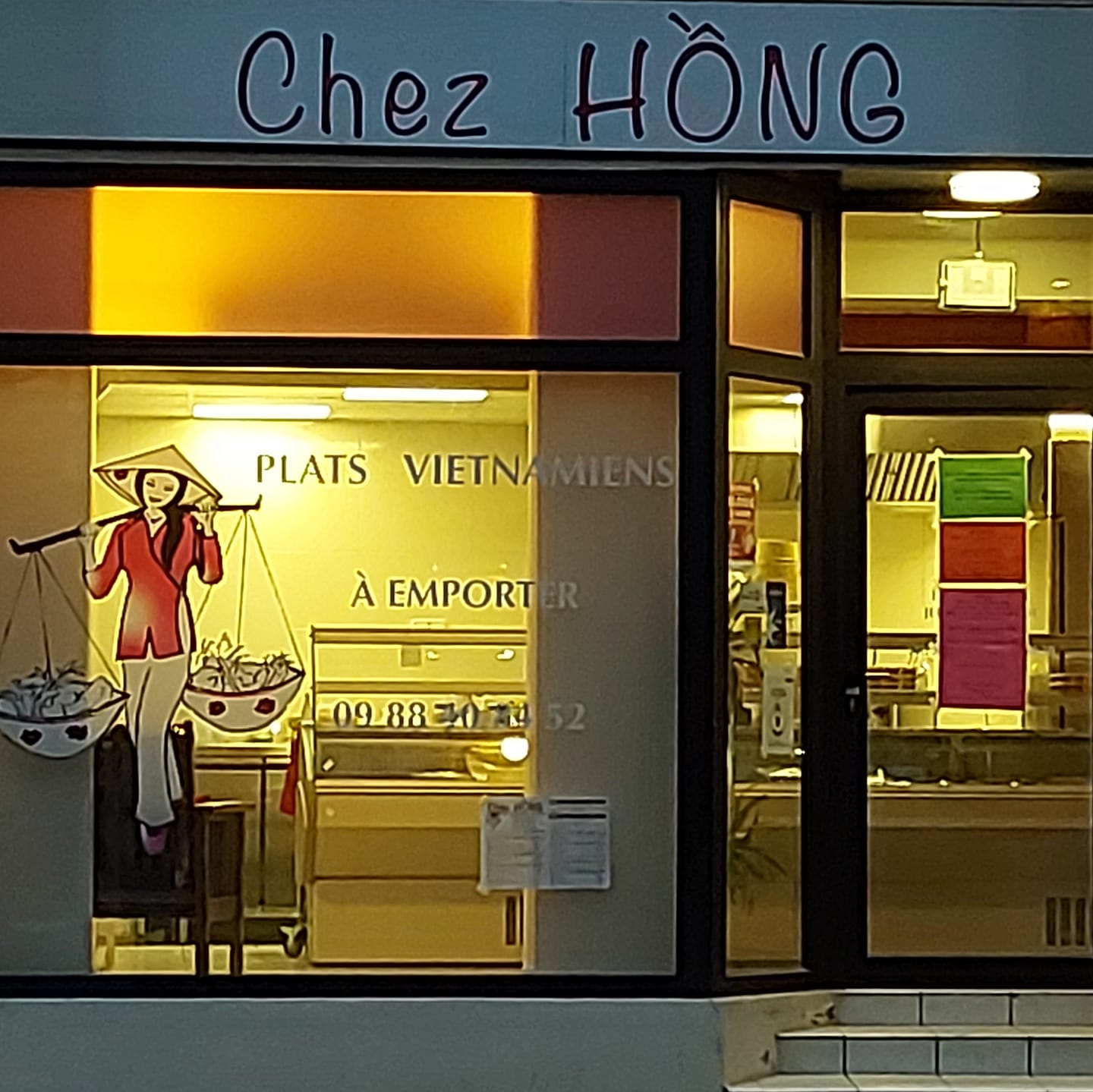 Chez Hông