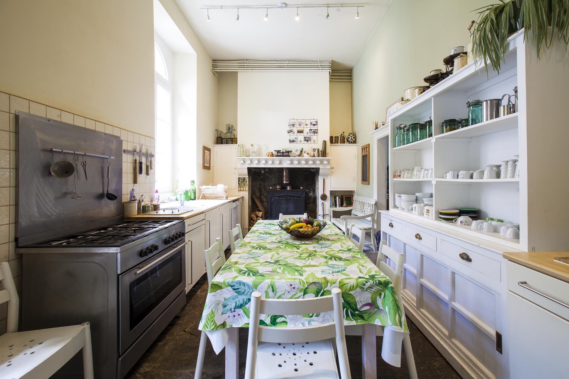 Domaines du Moulin Authier : Meublé Le Prieuré de Coussac-Bonneval – Gîte 1, Coussac-Bonneval - photo 6