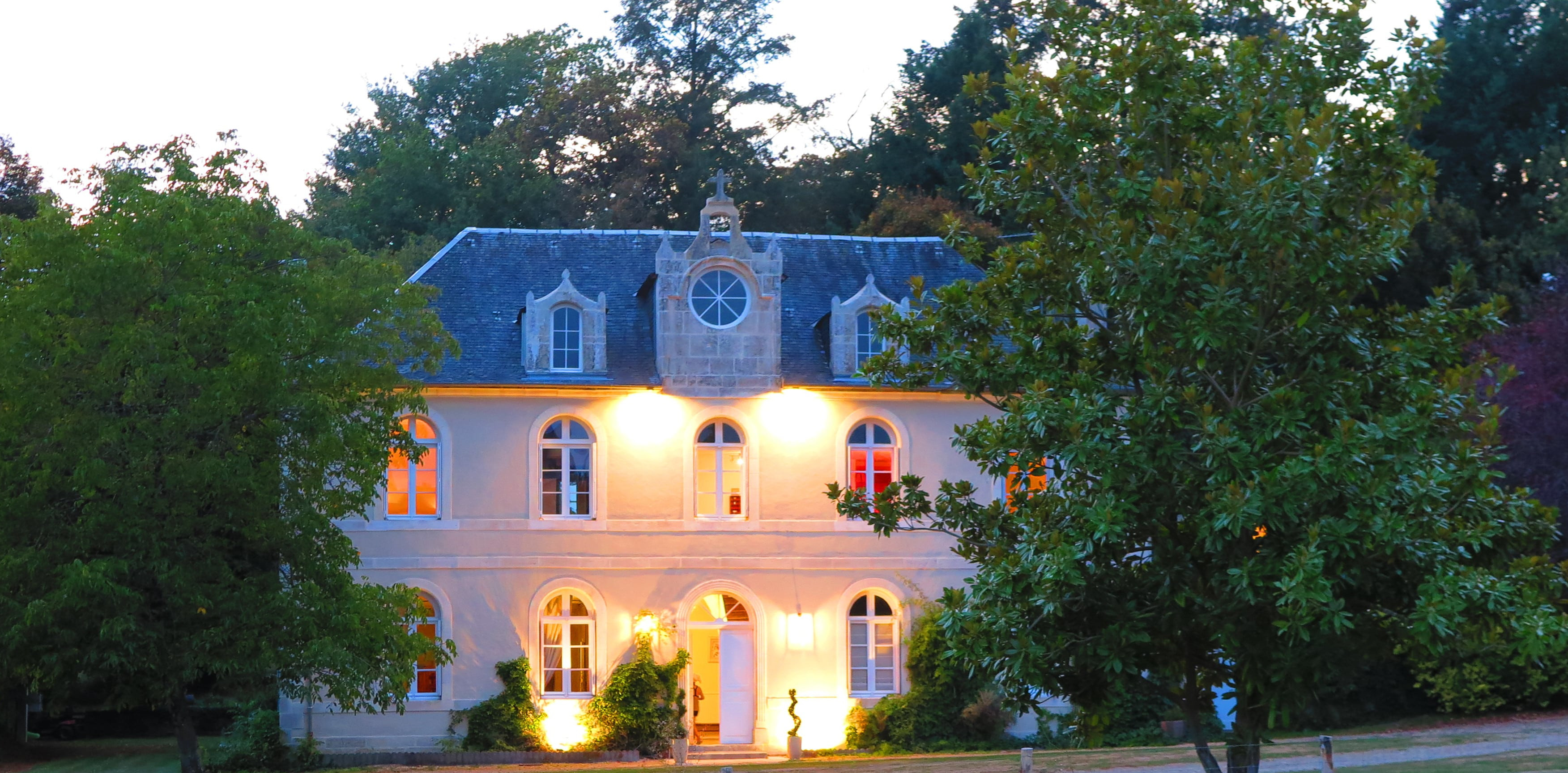 Domaines du Moulin Authier : Meublé Le Prieuré de Coussac-Bonneval – Gîte 1, Coussac-Bonneval - photo 8
