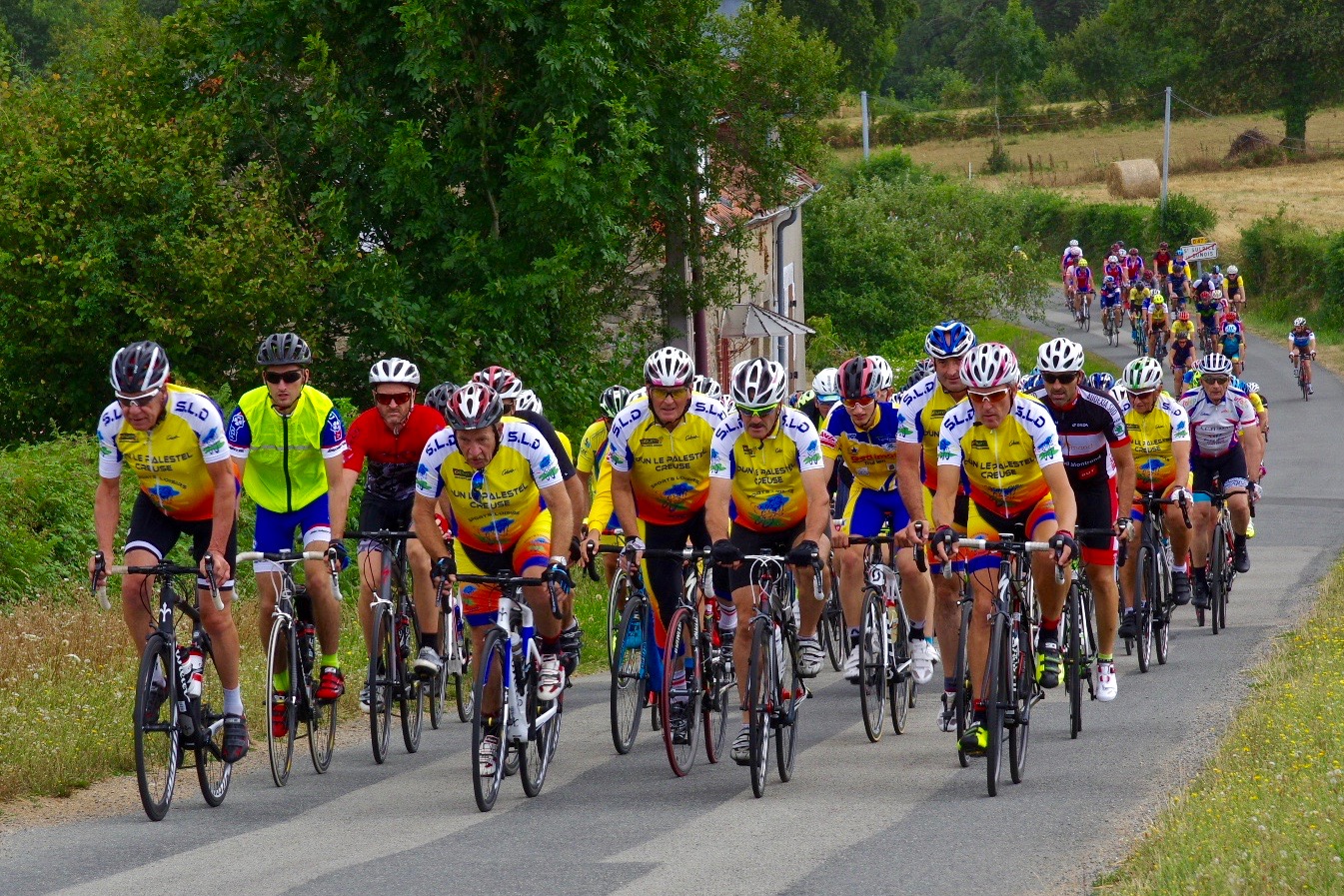 Randonnée cyclotouristique, Dun-le-Palestel - photo 3