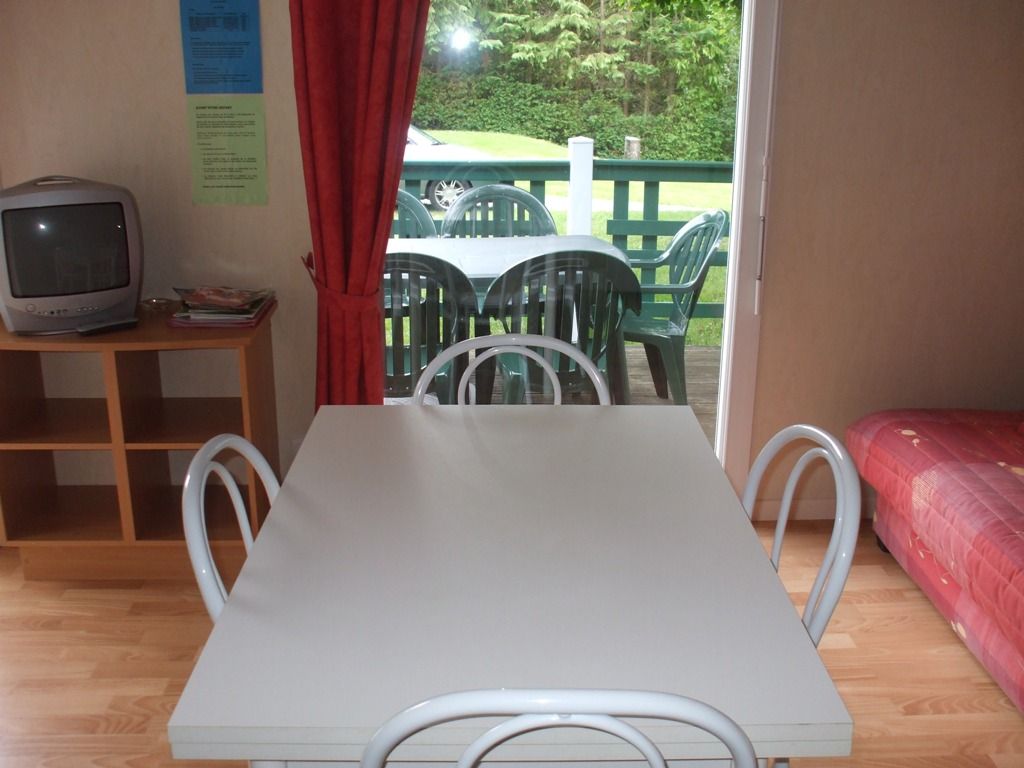 Camping la Baignade - La Celle Dunoise - Chalet 2 - photo 4