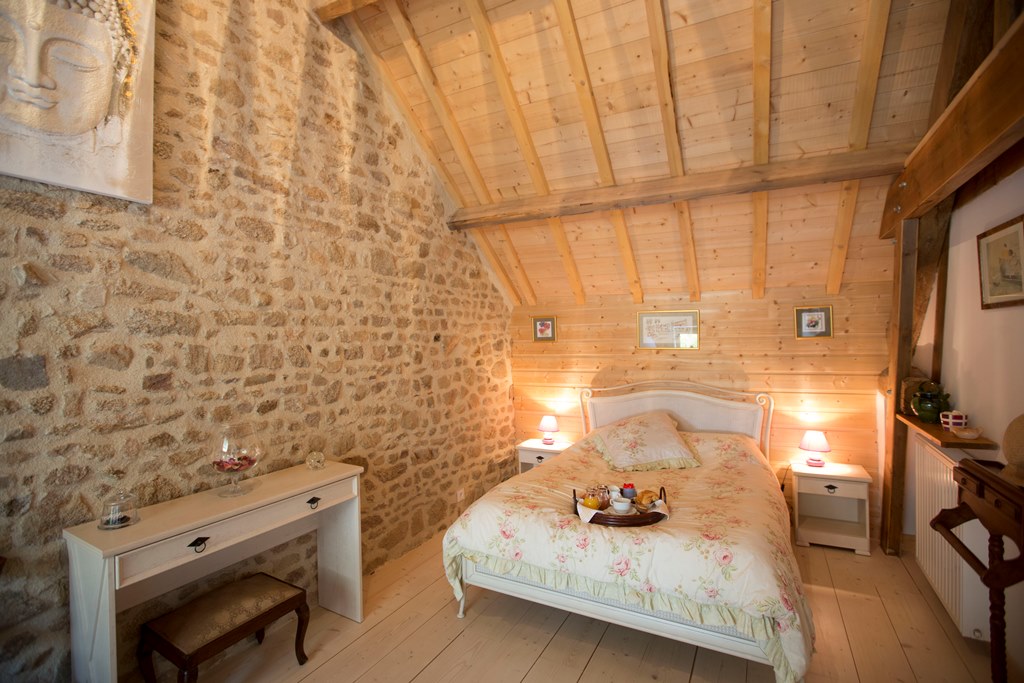 Location J.P Deras suite  Mary Cassatt