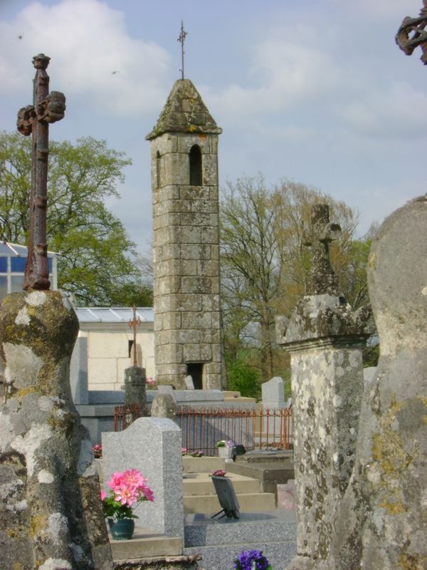 Lanterne des Morts de Saint-Amand-Magnazeix