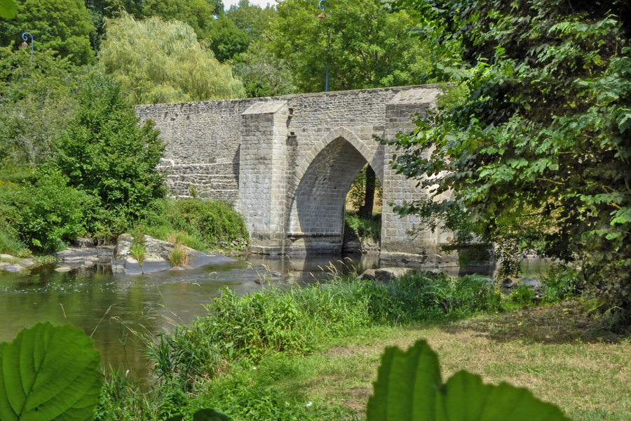 Châteauponsac, Perle de la Gartempe, Châteauponsac - photo 2