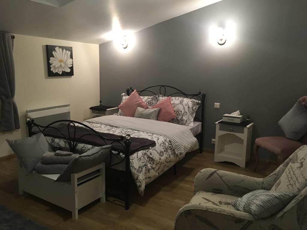 Gorillas Nest, Nouic - photo 4