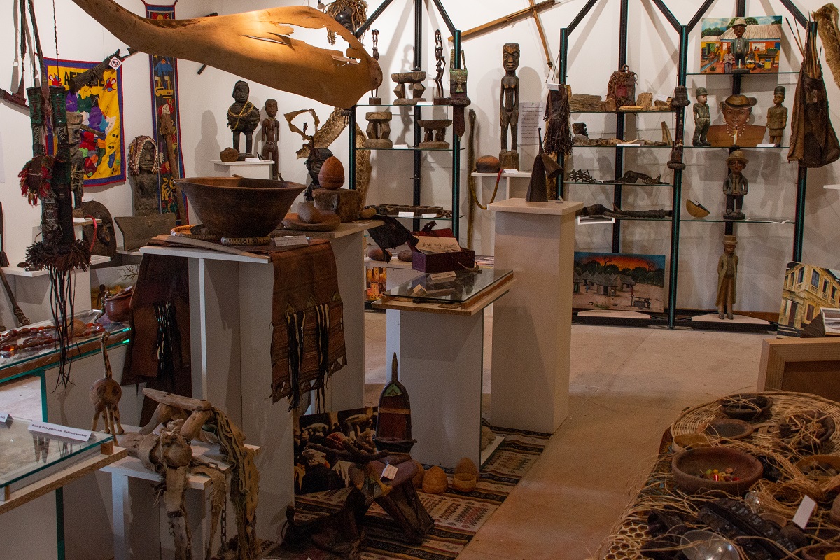 Cabinet de curiosités africaines