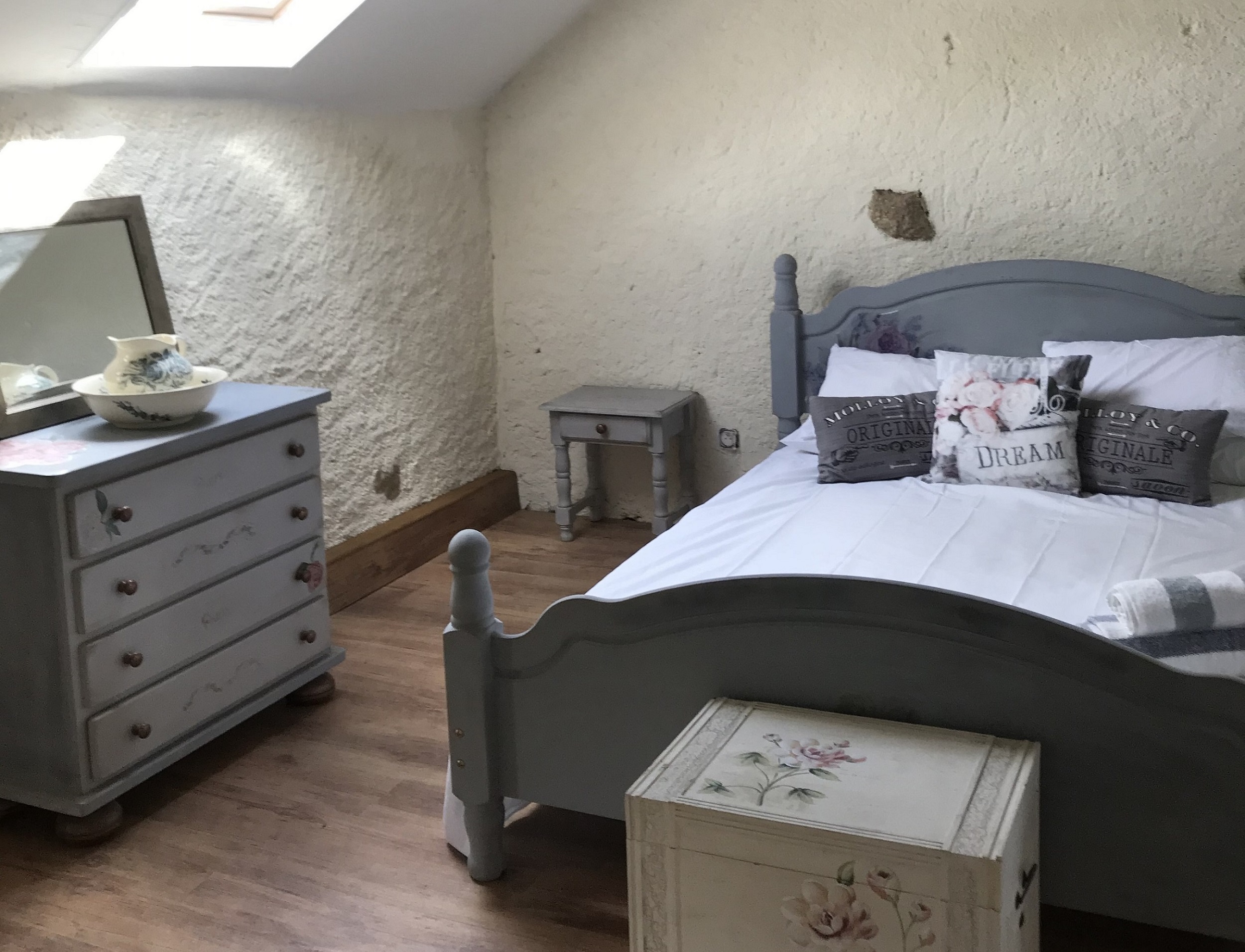 By the wayside, Lussac-les-Églises - photo 12