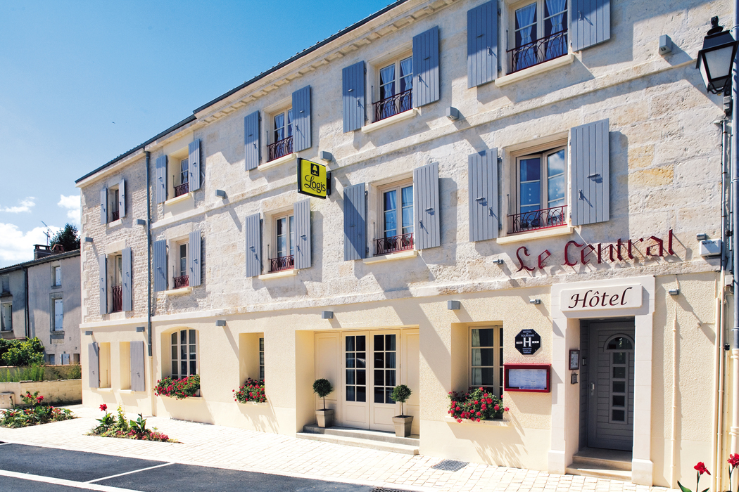 Hôtel-restaurant "Le Central", Coulon - photo 12