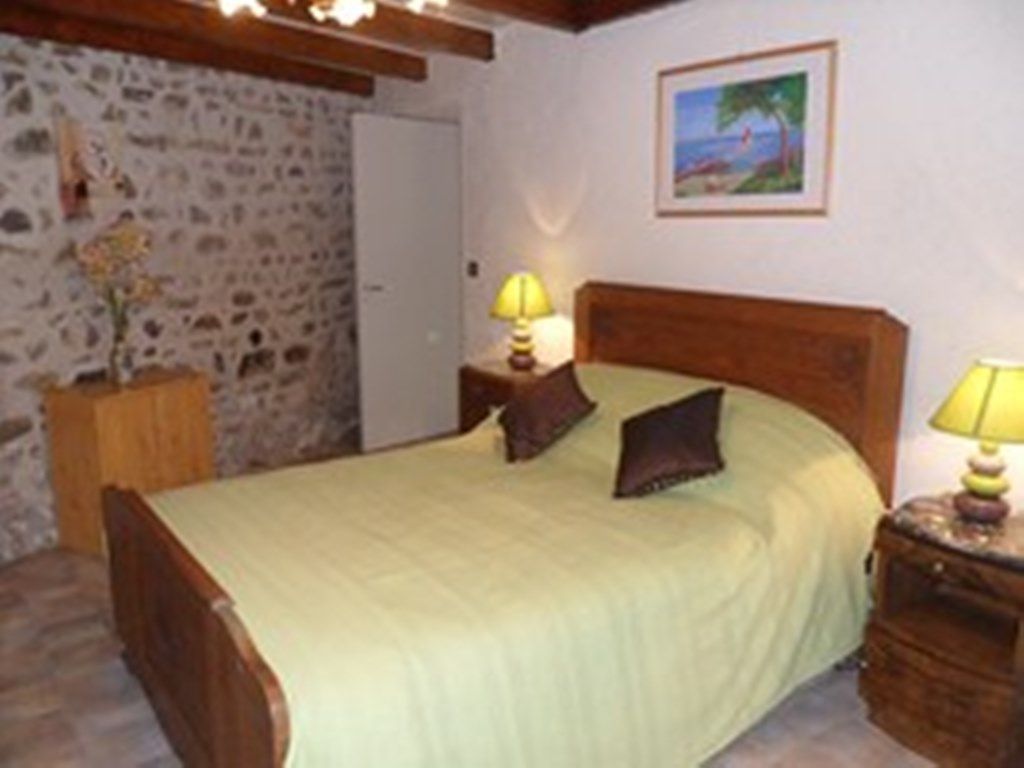 Meublé de Mme VERGNE rez de chaussée - photo 2