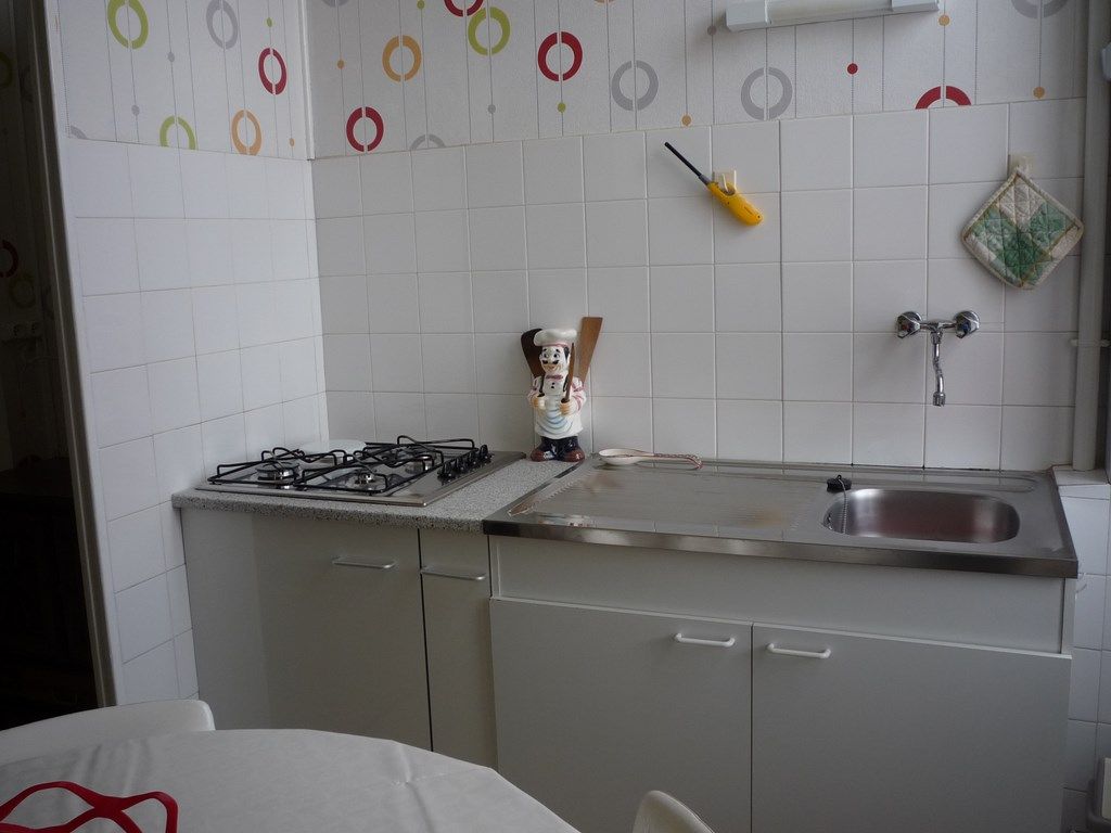 Meublé de Claude et Monique MIGOT - Appartement au 1er étage - photo 2