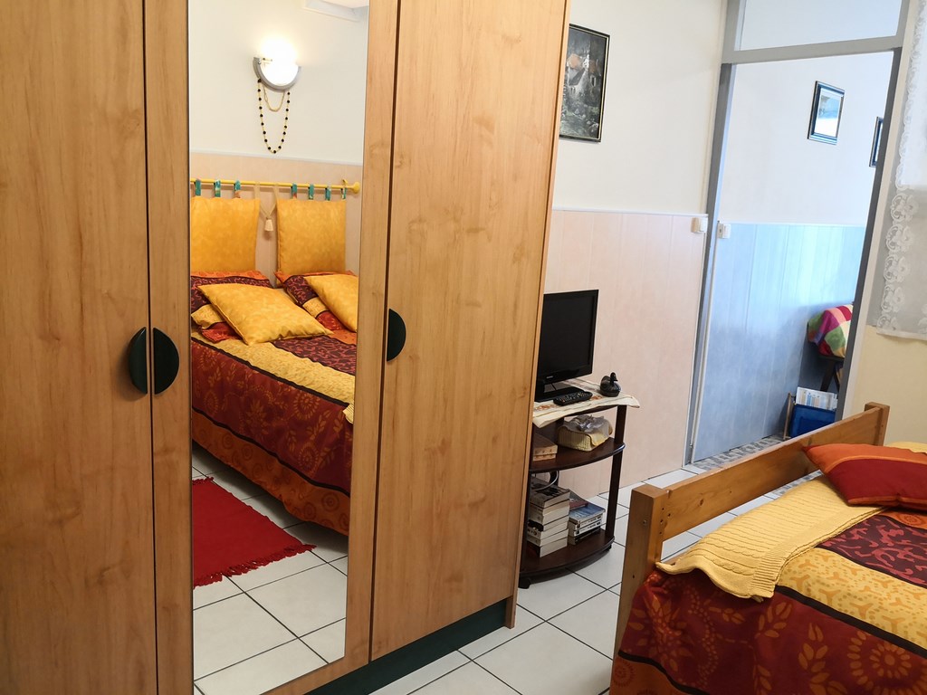Meublé de M. & Mme Serre 1 mimosa — photo 2