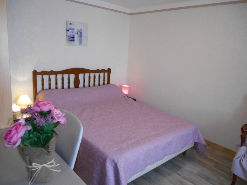Meublé de Mme et M. LARBRE les lilas — photo 2