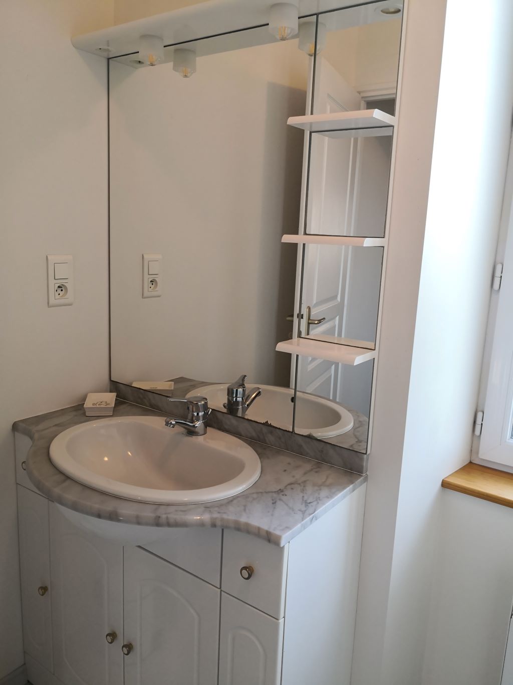 Location de Eric ASSISE - Studio 3 - photo 4