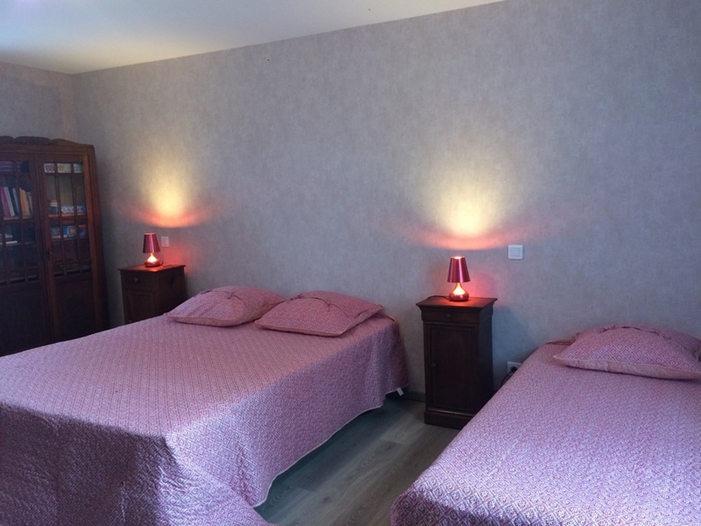 Meublé M. NORE "Les Fresses"