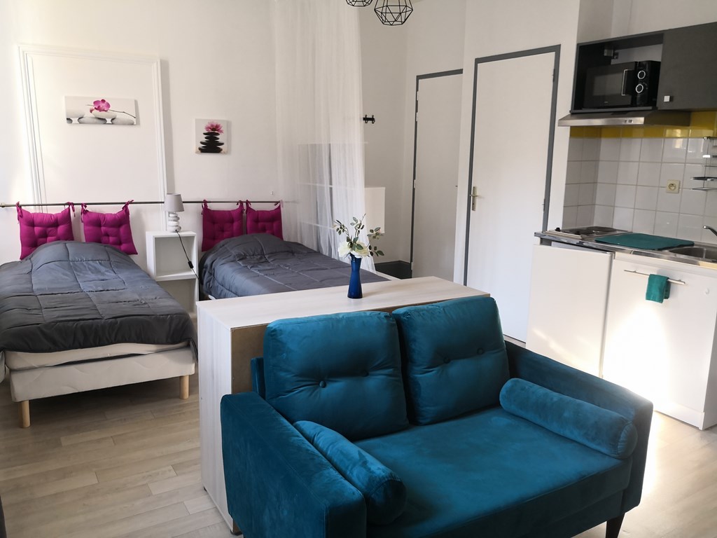 Meublé de Marine Biguerd - Boussac- Studio 4 - 2ème - étage - photo 5