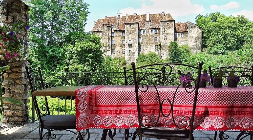 Chambres d'hôtes Château Vue Boussac, Saint-Silvain-Bas-le-Roc - photo 6