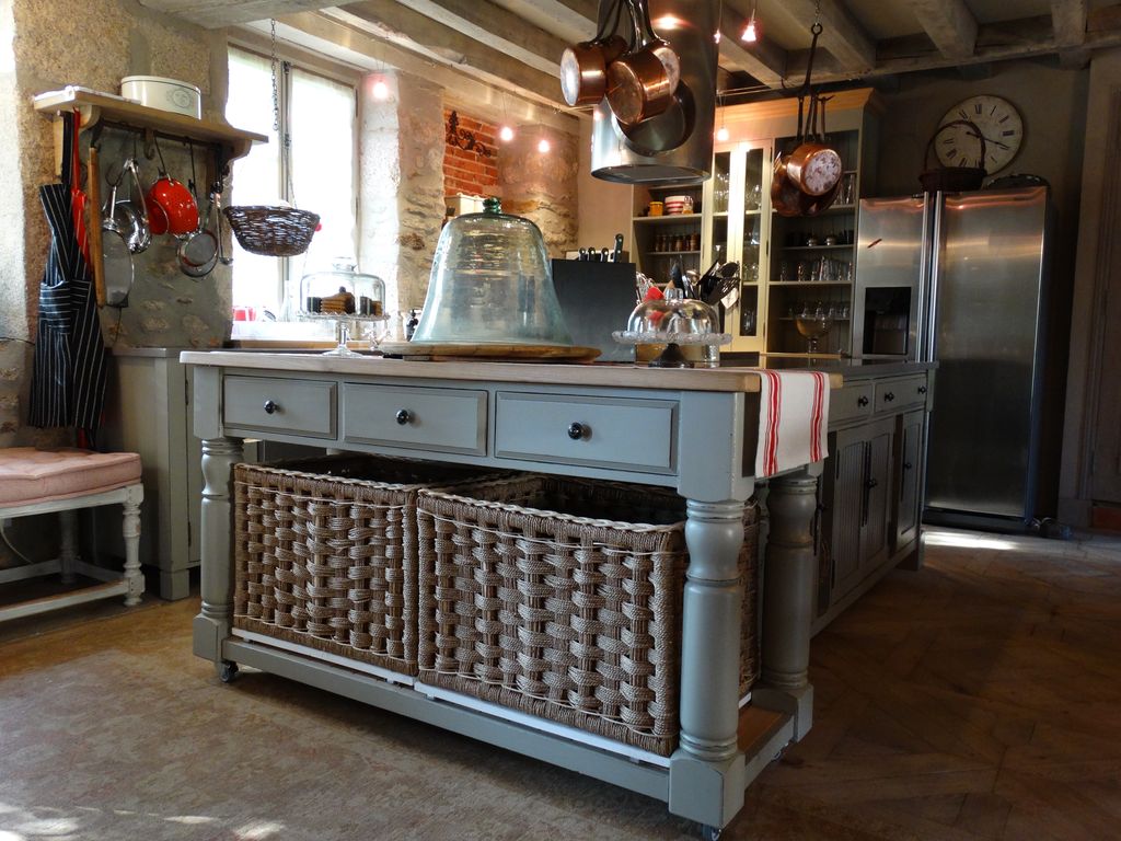 Chambres d'hôtes Château Vue Boussac, Saint-Silvain-Bas-le-Roc - photo 2