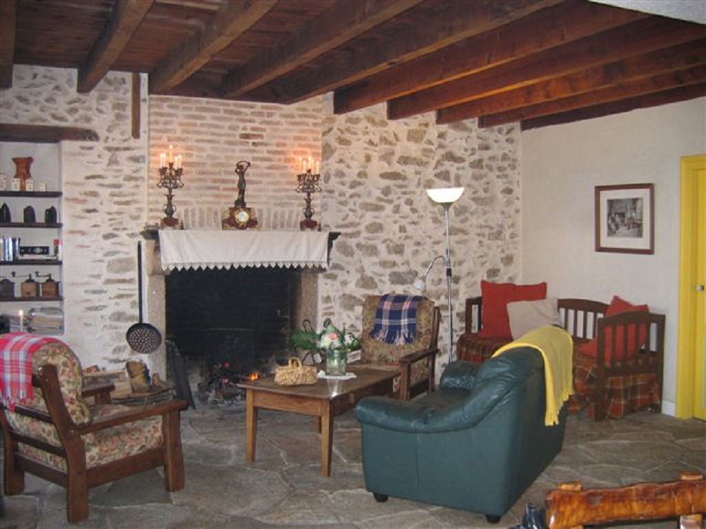 Chez Françoise Tulleau, Nouzerines