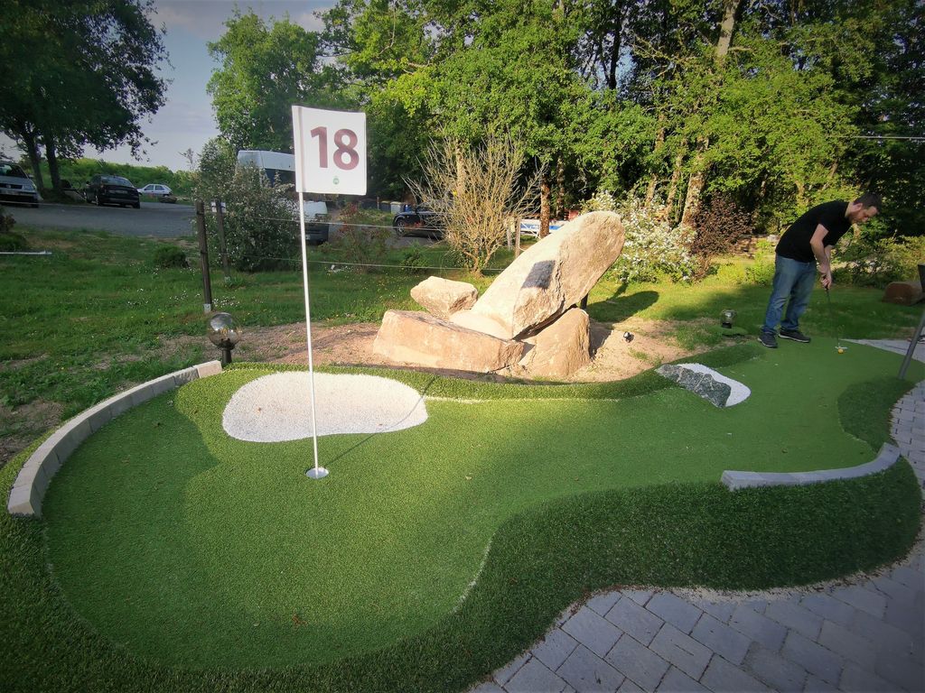 Mini-golf paysager du Chalet des Pierres Jaumâtres