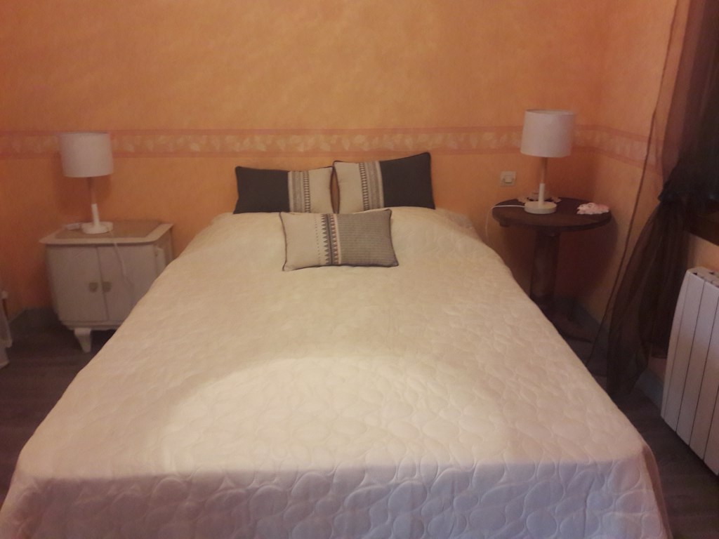 Mme ETHEVE Cosette, Viersat - photo 5