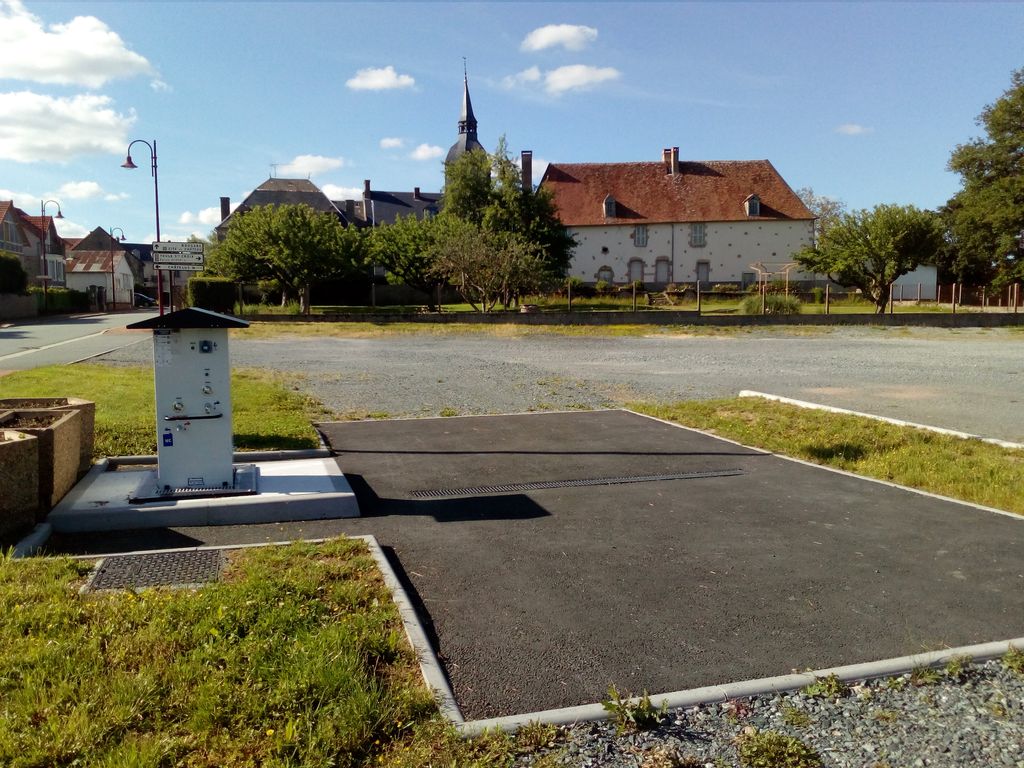 Aire d'accueil camping-car, Clugnat - photo 3
