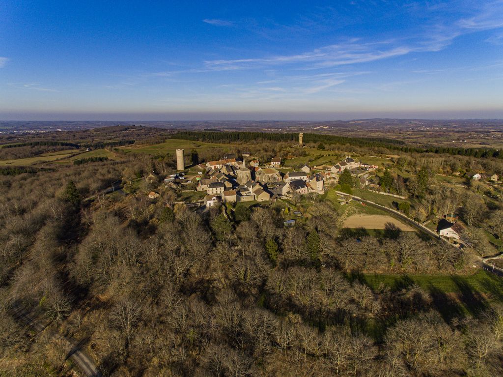 Toulx Sainte Croix, Toulx-Sainte-Croix
