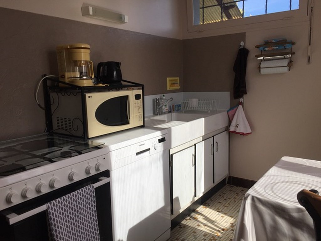 Location meublé de tourisme Pavillon Cressat, Cressat - photo 5