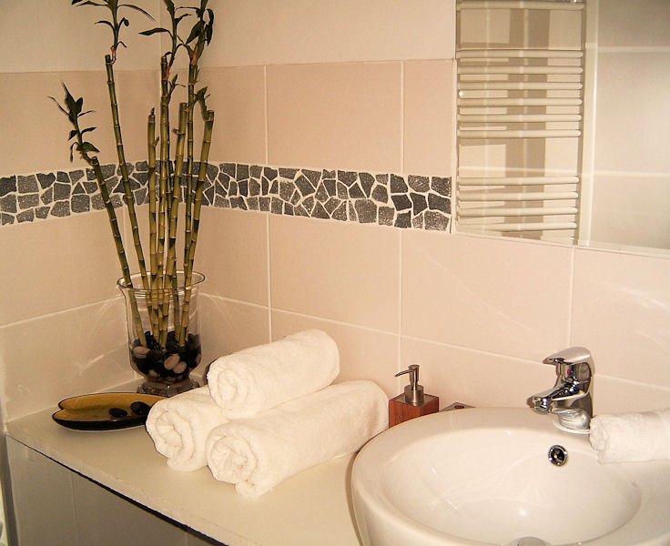 Villa Camille : La Chambre "Zen", La Crèche