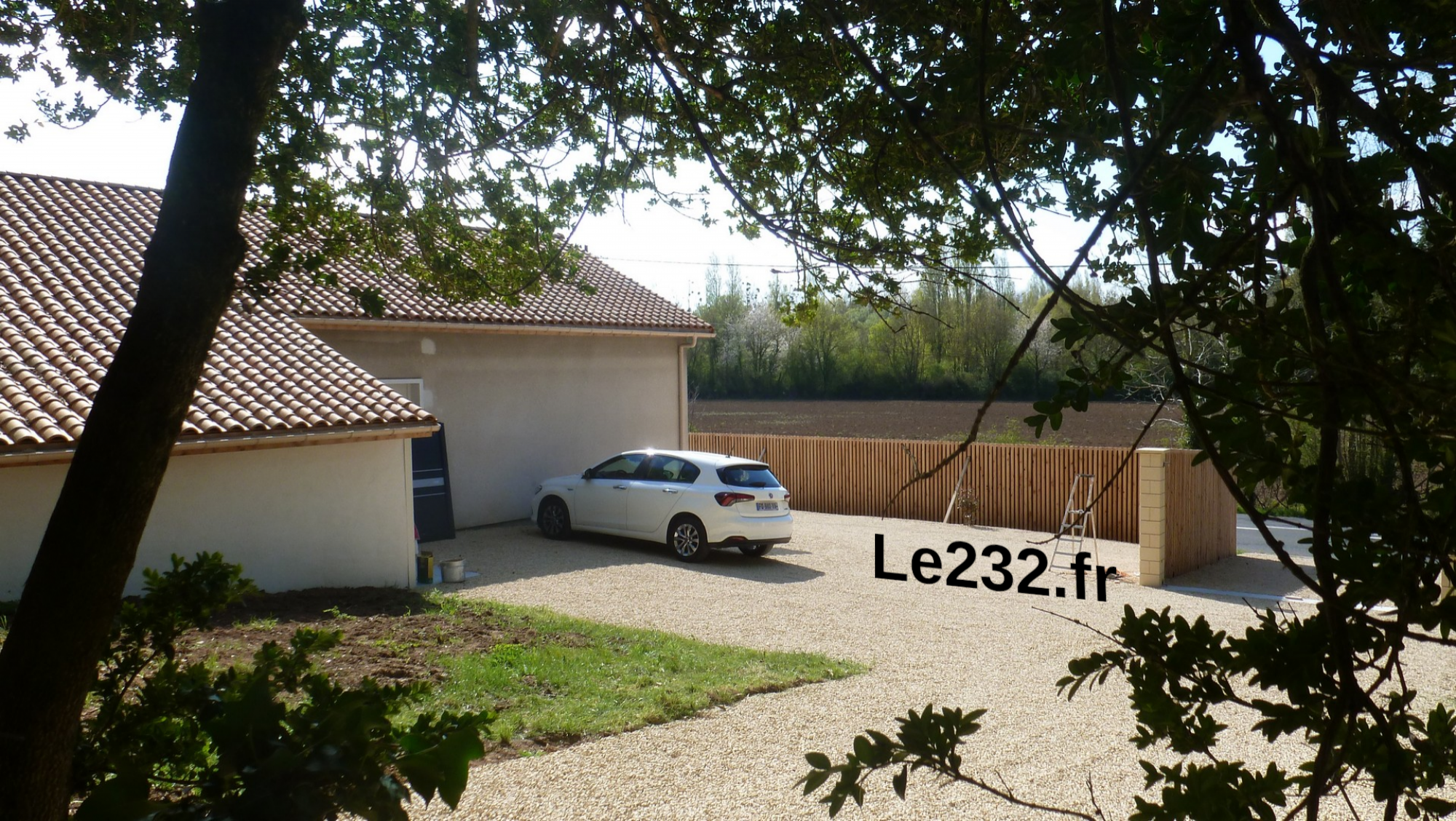 Le 232 - Bleu, Chasseneuil-du-Poitou - photo 4