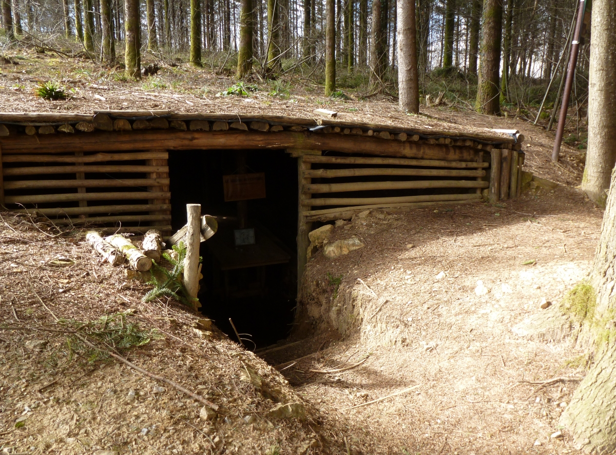 Caches des Maquisards de la forêt de Boubon