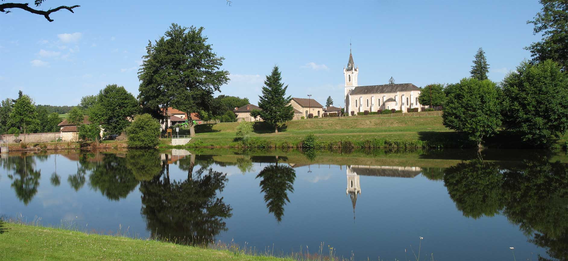 Aire de pique-nique à l'étang des Gannes