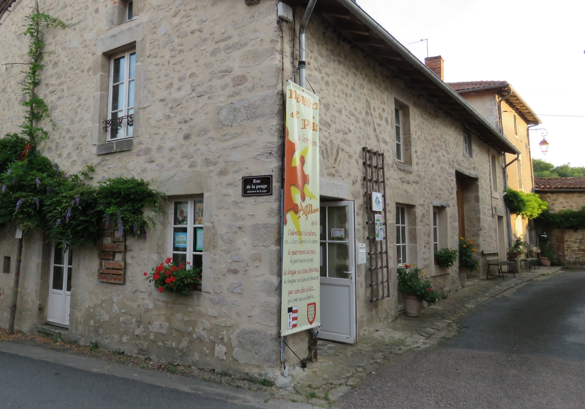 Boucle cyclo "Du côté de l'étang de la Pouge", Saint-Laurent-sur-Gorre - photo 2
