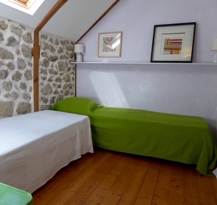 Meublé de Tourisme Lascaud - l'Ardoisette