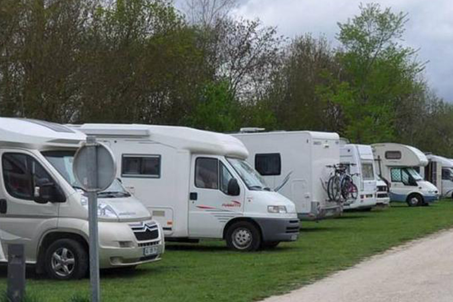 Aire de services camping cars - Oiron