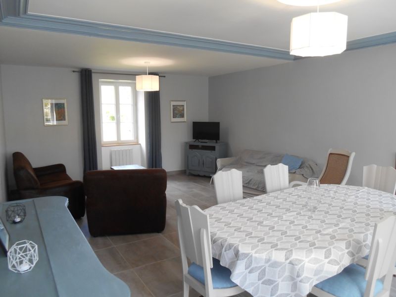 Location de Claire et Hichem Zarrouk, Champagnat - photo 2